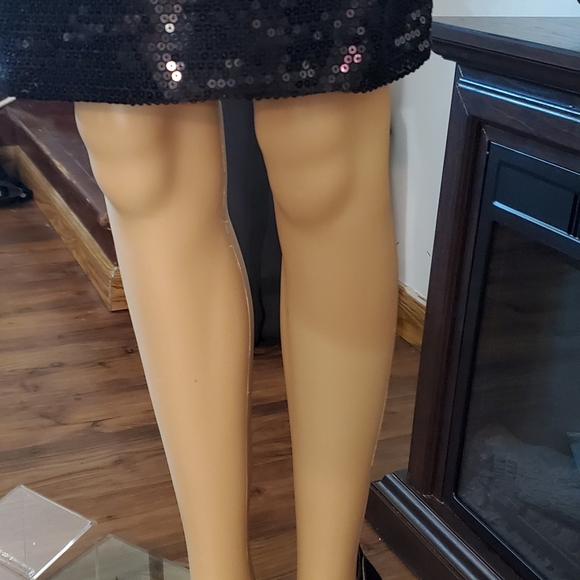 Size 8 Cynthia Rowley Black Sequin Dress NWT - Picture 11 of 16